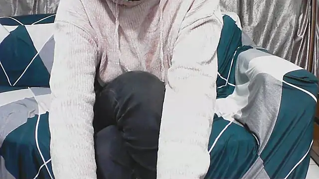 Snapshot of horny__couple_ chatting on January 6, 2026, 4:55 pm horny couple online show from January 6, 2026, 4:55 pm