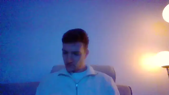 Snapshot of BronBreakerXL chatting on February 6, 2026, 8:27 pm BronBreakerXL online show from February 6, 2026, 8:27 pm