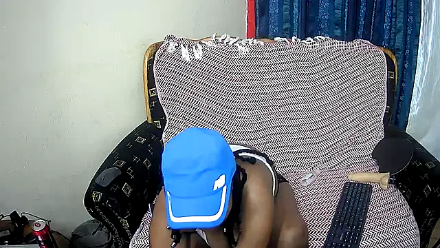 CouplesX96xx online show from May 16, 2026, 12:42 am