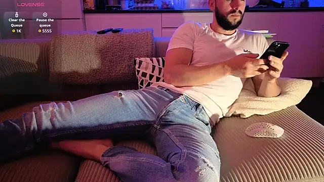 boiteasex online show from April 23, 2026, 3:57 am