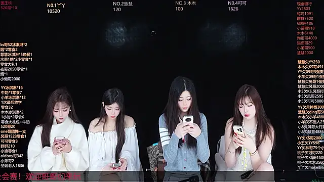 EYgirl222 online show from February 13, 2026, 6:46 am