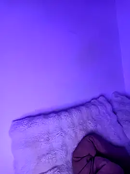 iamlalamilano online show from February 9, 2026, 9:24 pm