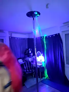 iamlalamilano online show from February 12, 2026, 8:08 pm