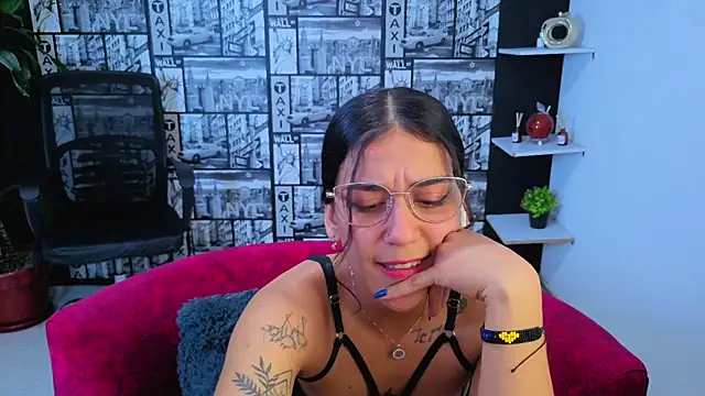 DanielaMonroe online show from June 20, 2026, 3:33 am