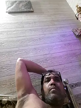 Hot-boy077 online show from April 14, 2026, 2:22 pm