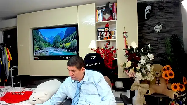 SpartacusDaddy48 online show from June 5, 2026, 5:45 am