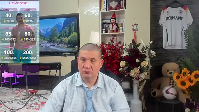 SpartacusDaddy48 online show from June 20, 2026, 5:34 am