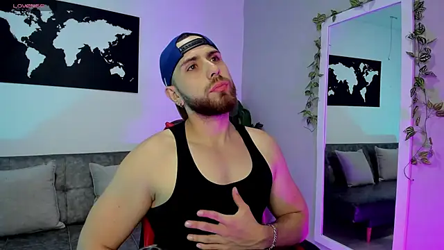 Maximo Wolff online show from December 2, 2025, 7:15 pm