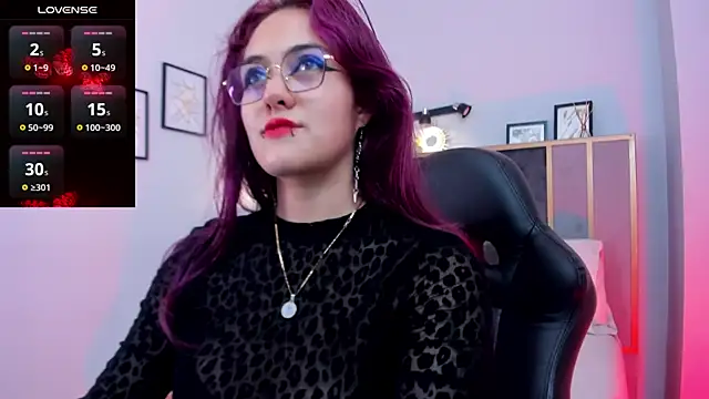 Azurra amatto2 online show from May 9, 2026, 8:34 pm