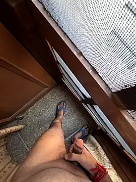 desir3dlund online show from November 5, 2025, 7:44 am