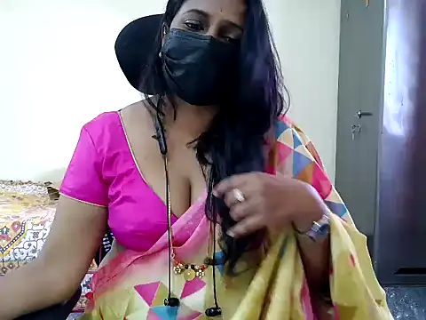Snapshot of ammu1990 chatting on June 8, 2026, 8:37 am ammu1990 online show from June 8, 2026, 8:37 am