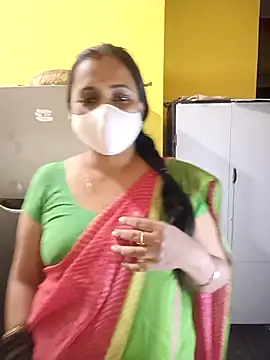 Snapshot of ammu1990 chatting on December 17, 2025, 6:40 am ammu1990 online show from December 17, 2025, 6:40 am