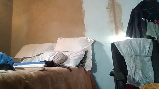 Snapshot of Nicky52 chatting on March 10, 2026, 5:33 am Nicky52 online show from March 10, 2026, 5:33 am