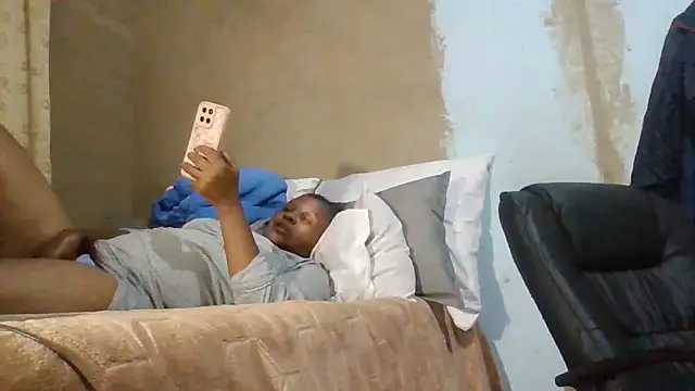 Snapshot of Nicky52 chatting on April 7, 2026, 5:48 pm Nicky52 online show from April 7, 2026, 5:48 pm