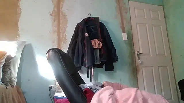 Snapshot of Nicky52 chatting on March 17, 2026, 5:54 am Nicky52 online show from March 17, 2026, 5:54 am