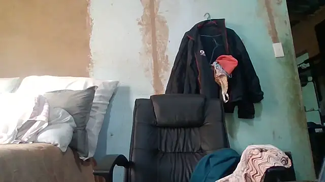 Snapshot of Nicky52 chatting on April 5, 2026, 6:09 am Nicky52 online show from April 5, 2026, 6:09 am