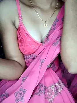 Nidhi lovely online show from October 14, 2025, 1:17 am