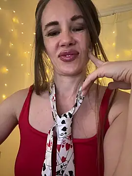 Snapshot of LucieMack chatting on July 13, 2026, 3:11 pm LucieMack online show from July 13, 2026, 3:11 pm