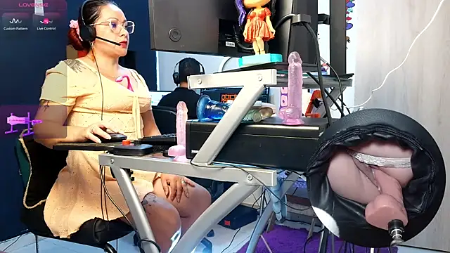 leidydi223 online show from July 15, 2026, 8:16 pm