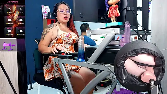 leidydi223 online show from July 17, 2026, 8:39 pm
