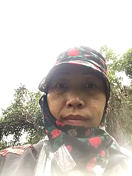 Lai005 online show from October 25, 2025, 1:05 am