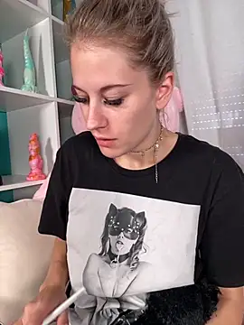 TheRealJessyLey online show from October 5, 2025, 10:39 am