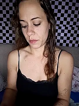 HotGinger66 online show from April 29, 2026, 6:25 pm