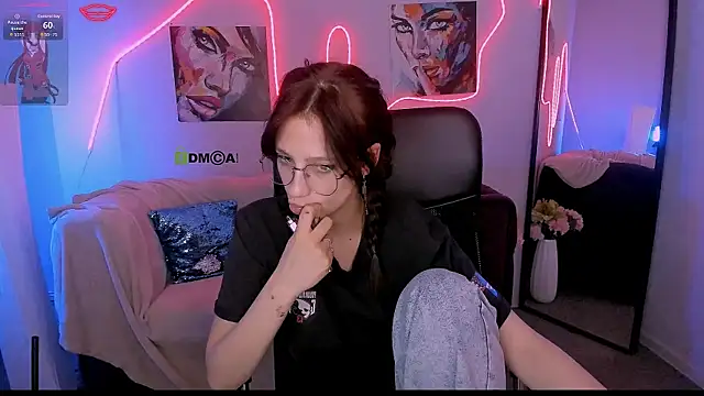 lau ra queen online show from February 5, 2026, 1:12 am