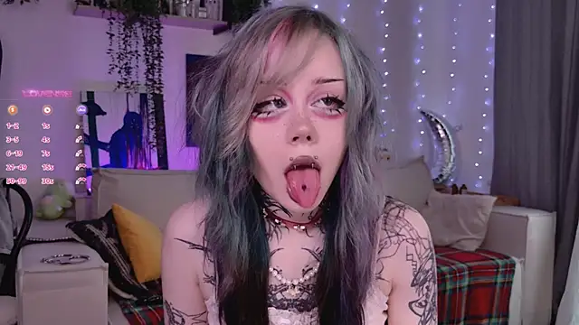 Lollyshy online show from February 4, 2026, 9:37 am