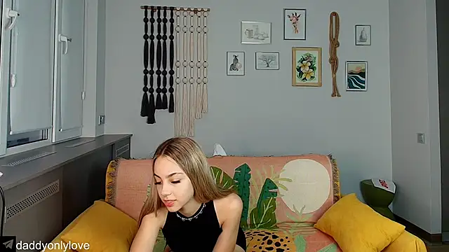 daddyonlyloveme online show from September 10, 2025, 8:19 pm