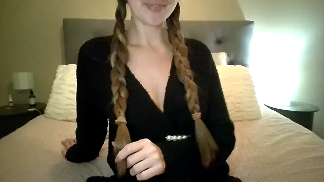 TaylorWest62 online show from November 6, 2025, 4:44 pm