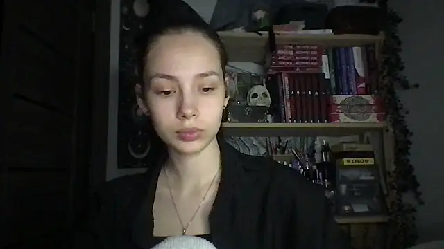 Yuna5343 online show from April 21, 2026, 8:15 pm
