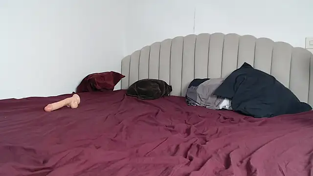 AgnesRoseCams online show from October 14, 2025, 7:31 am