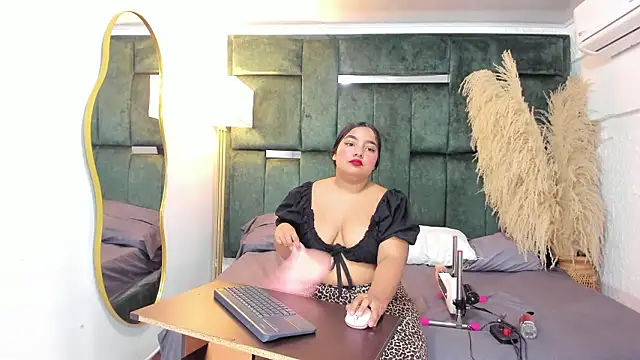 Chloe jackson25 online show from February 27, 2026, 6:30 pm