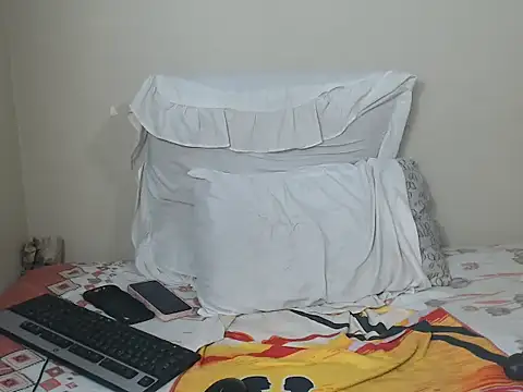 Snapshot of _SweetLips_ chatting on February 12, 2026, 4:07 pm SweetLips online show from February 12, 2026, 4:07 pm