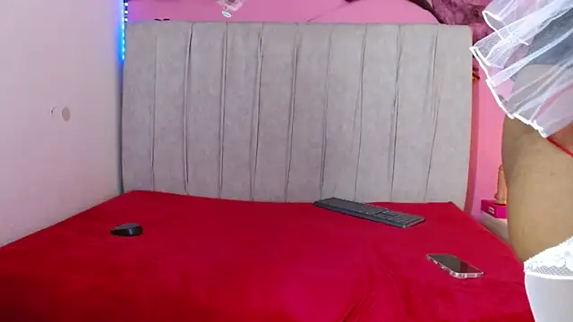 madihlove303av online show from October 31, 2025, 3:08 pm