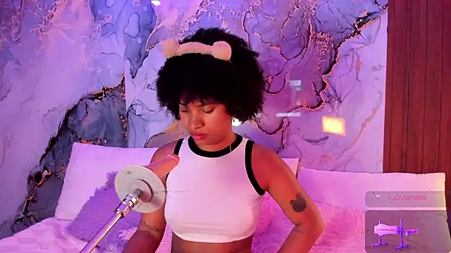 Lolalewis777 online show from October 26, 2025, 8:42 pm