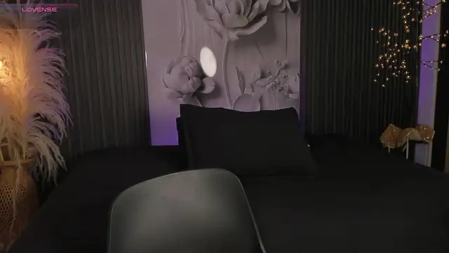 ShaniaDaniels online show from February 28, 2026, 9:47 pm