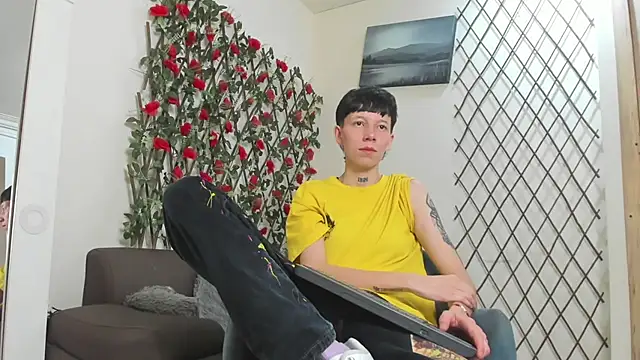 LiamBrown09 online show from June 24, 2026, 7:22 pm
