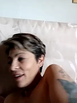 Lulypsicologasexual online show from December 4, 2025, 1:43 pm