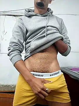 ColouredPapi online show from September 10, 2025, 10:58 am