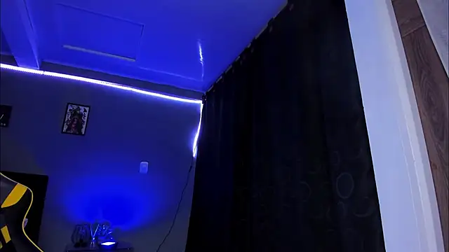 alexgiraldo   online show from November 7, 2025, 12:15 am