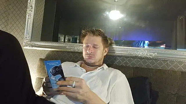 davenudistplaypalace online show from November 3, 2025, 6:33 pm