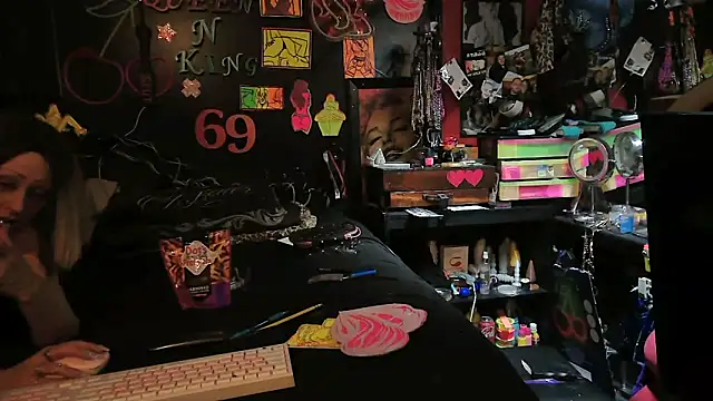 Splash Queen420 online show from March 3, 2026, 3:35 am