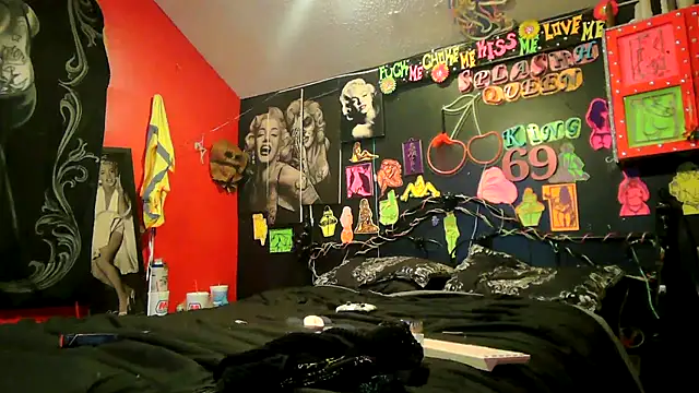 Splash Queen420 online show from July 18, 2026, 3:59 am