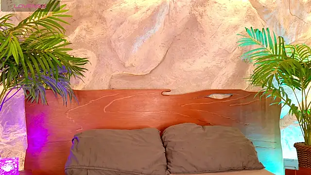alisonn moon online show from June 18, 2026, 10:26 pm