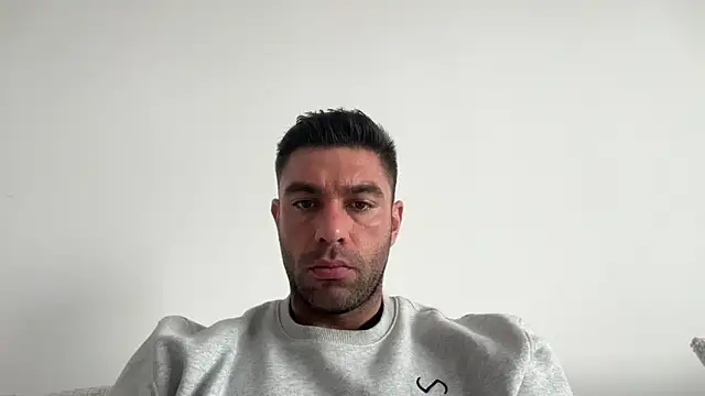 HarryPotter6963 online show from February 2, 2026, 9:52 am