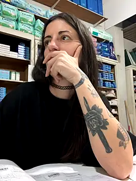 ferchule7 online show from October 24, 2025, 4:17 pm