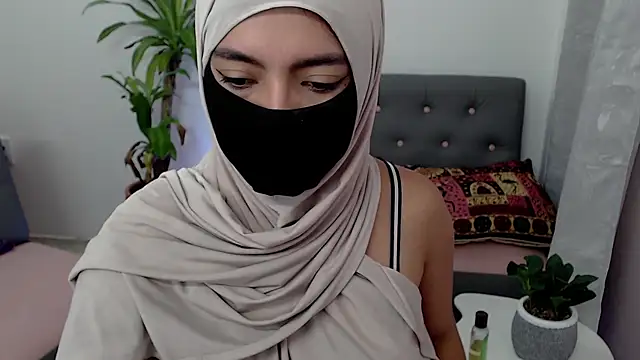 jade nassar online show from September 12, 2025, 5:02 pm