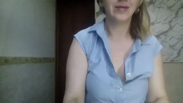 MiyaHottie online show from June 30, 2026, 2:22 am